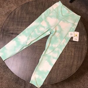 BODY GLOVE | Capri Activewear Leggings Medium